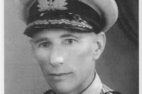 Captain Eric Nave
